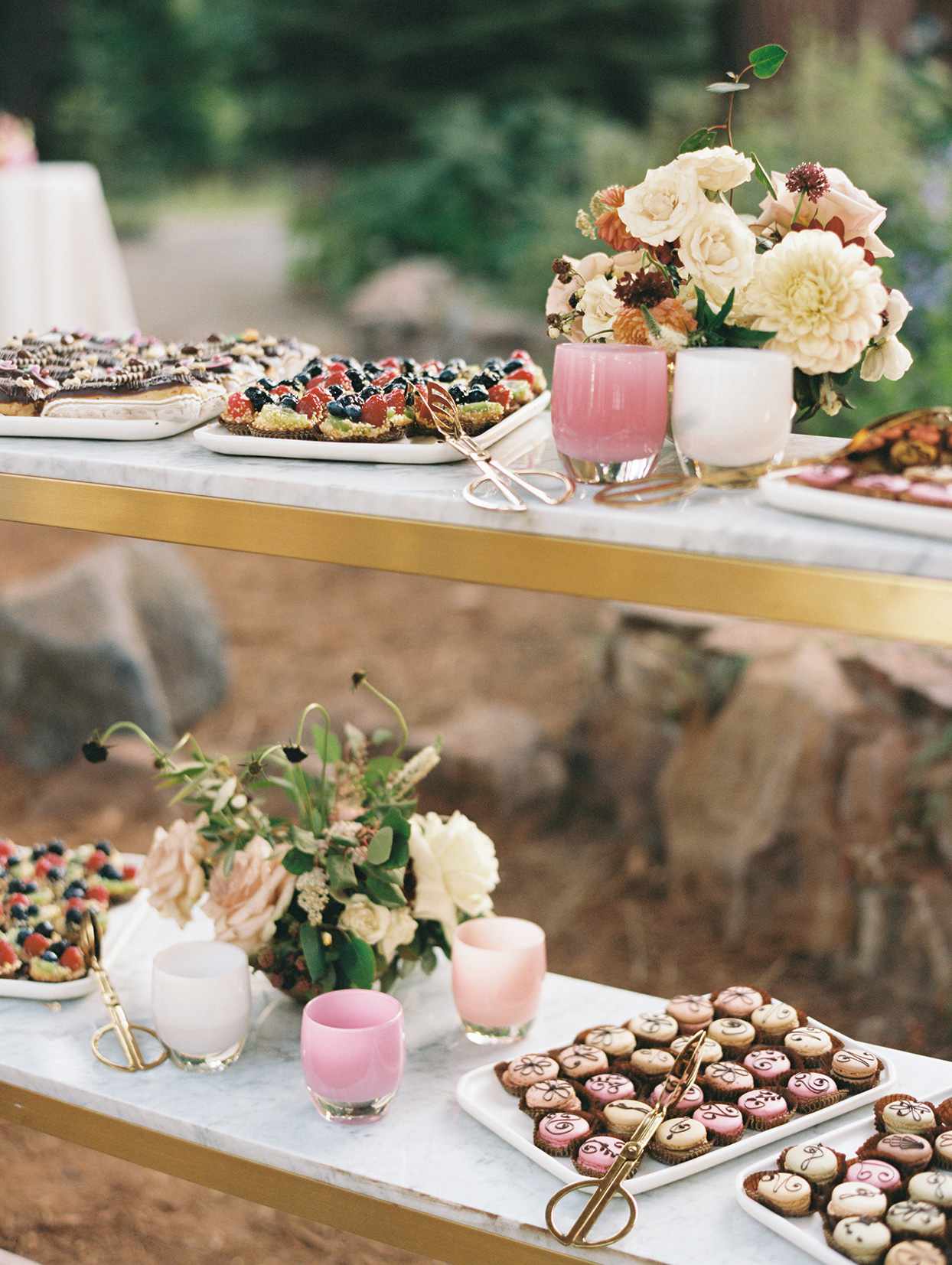 wedding individual desserts at station