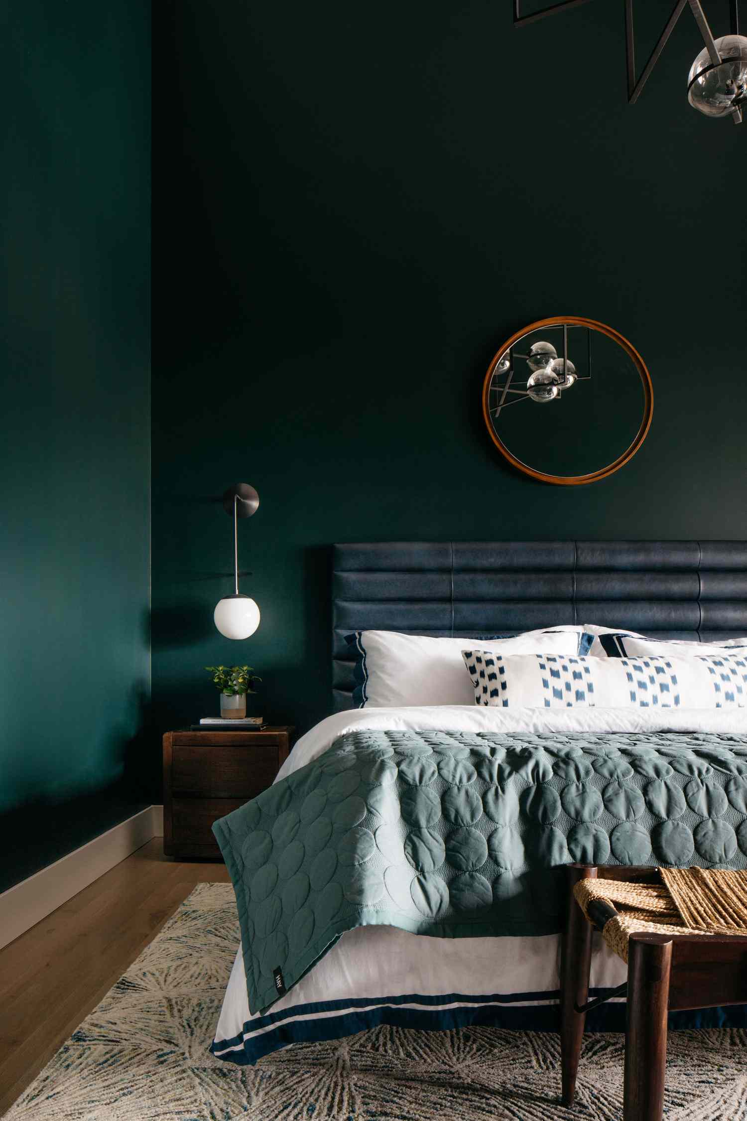 Dark green bedroom ideas