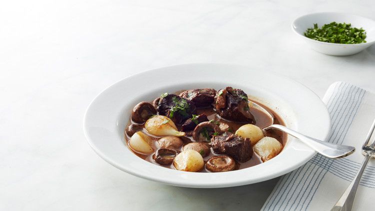 beef-bourguignon-124-d111289.jpg