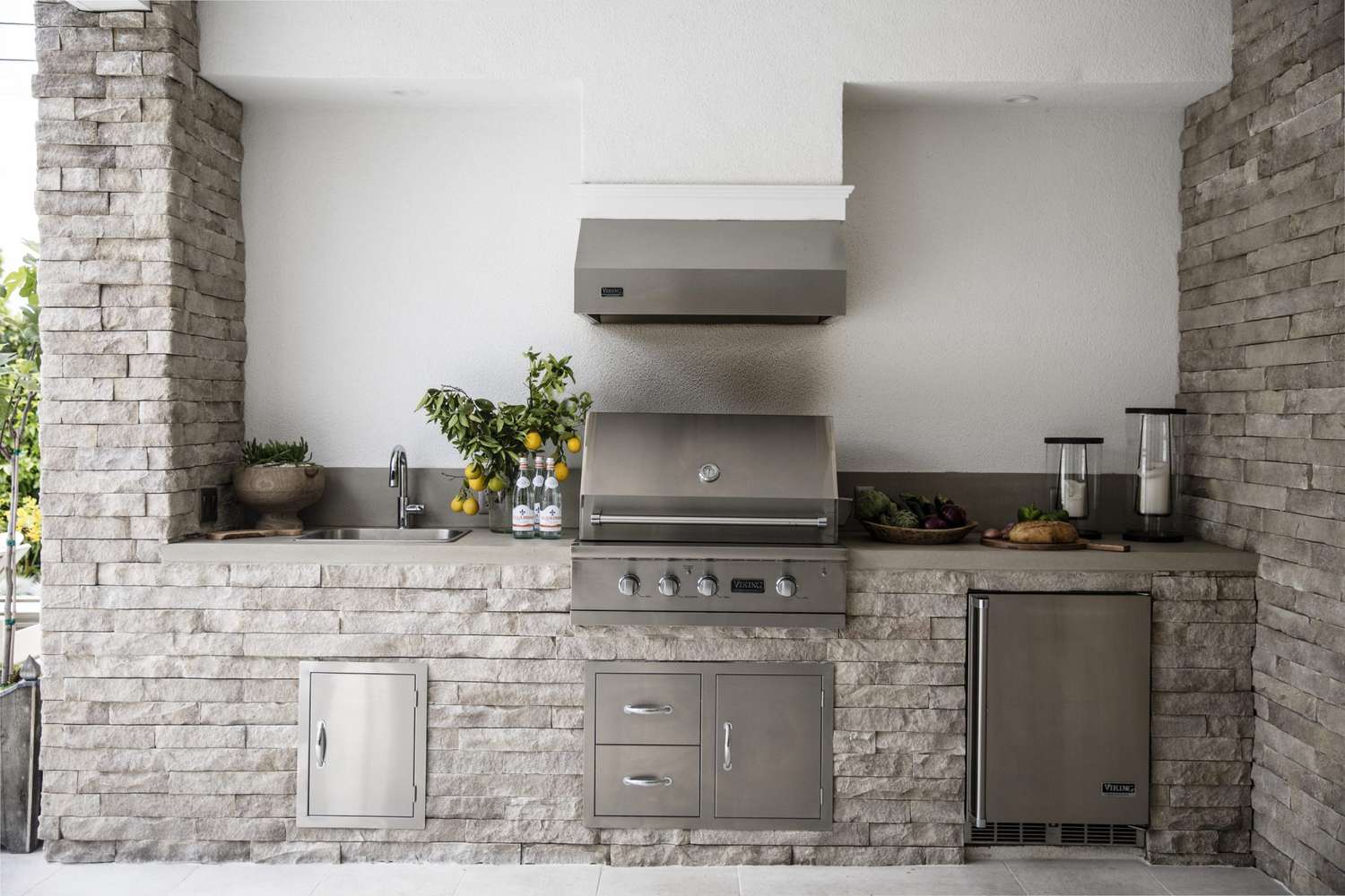 outdoor kitchen stone masonry