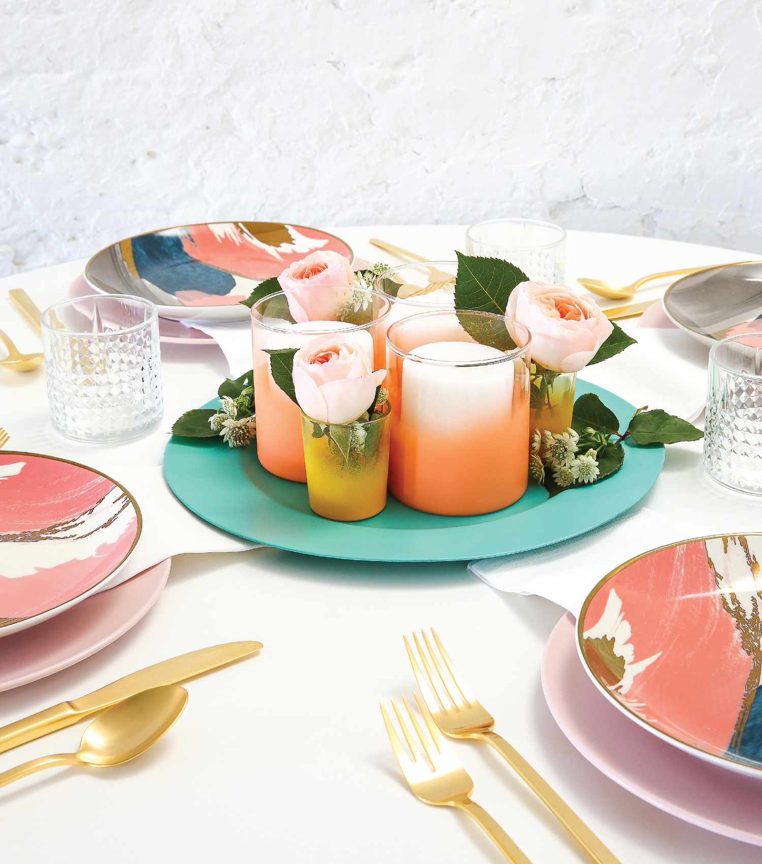 spray painted frosted candle centerpiece