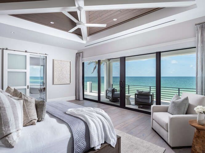 Bedroom facing the ocean