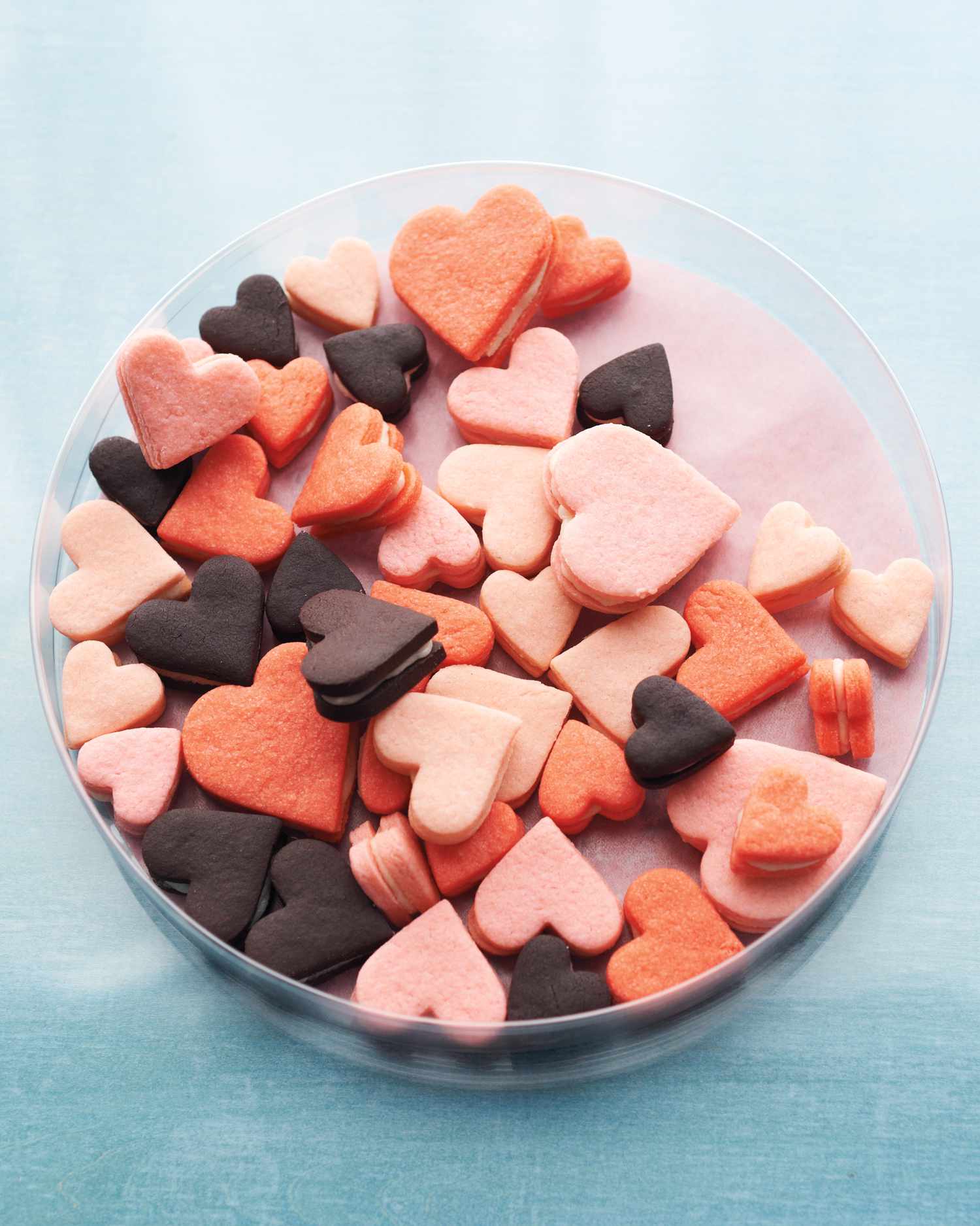pink-heart-sandwich-cookies-mld109724.jpg