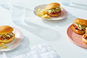 jackfruit pulled pork sandwich