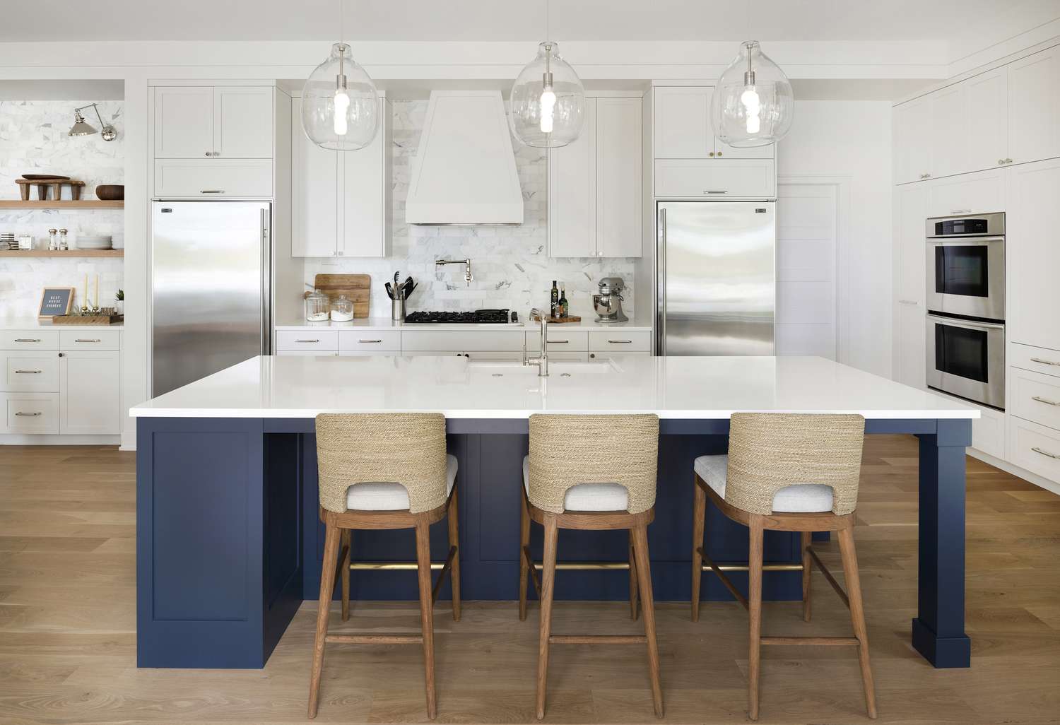 casual sophisticated kitchen