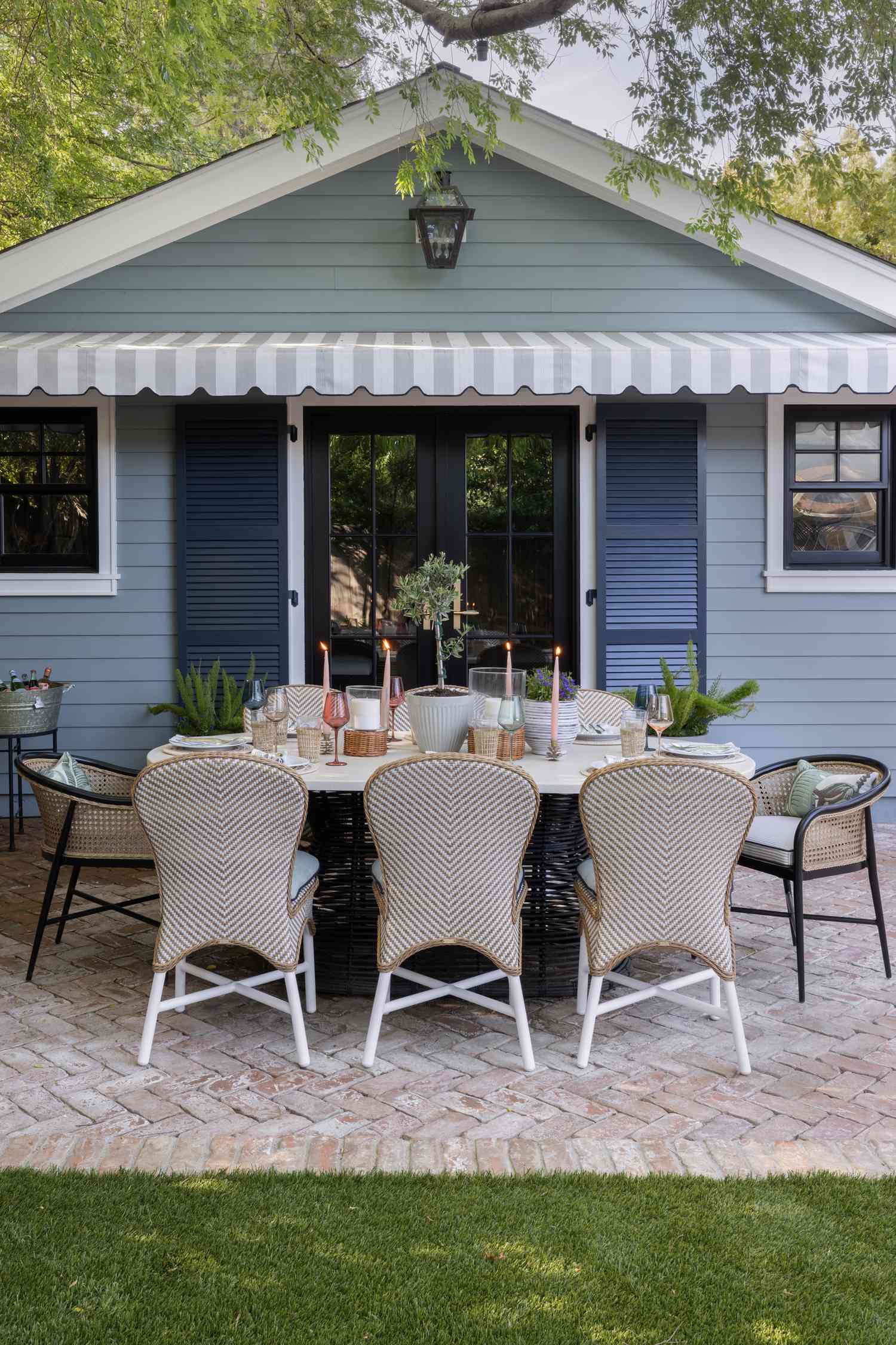 textured brick pavers outdoor patio