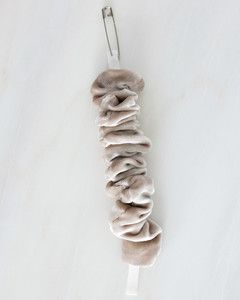 diy scrunchie thread elastic through with safety pin