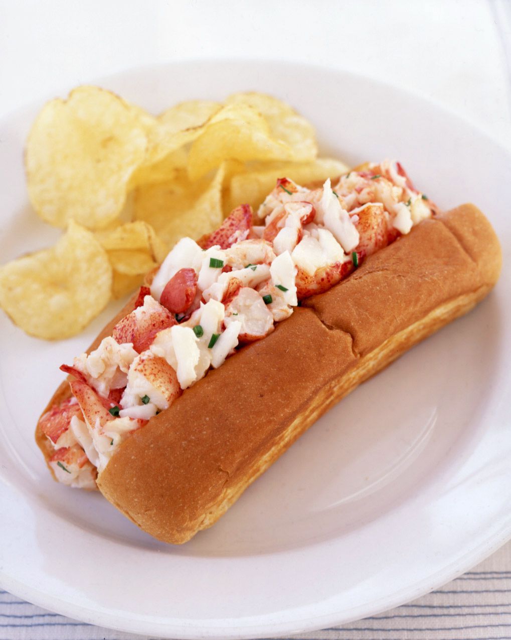 a100364_0704_lobster_roll.jpg