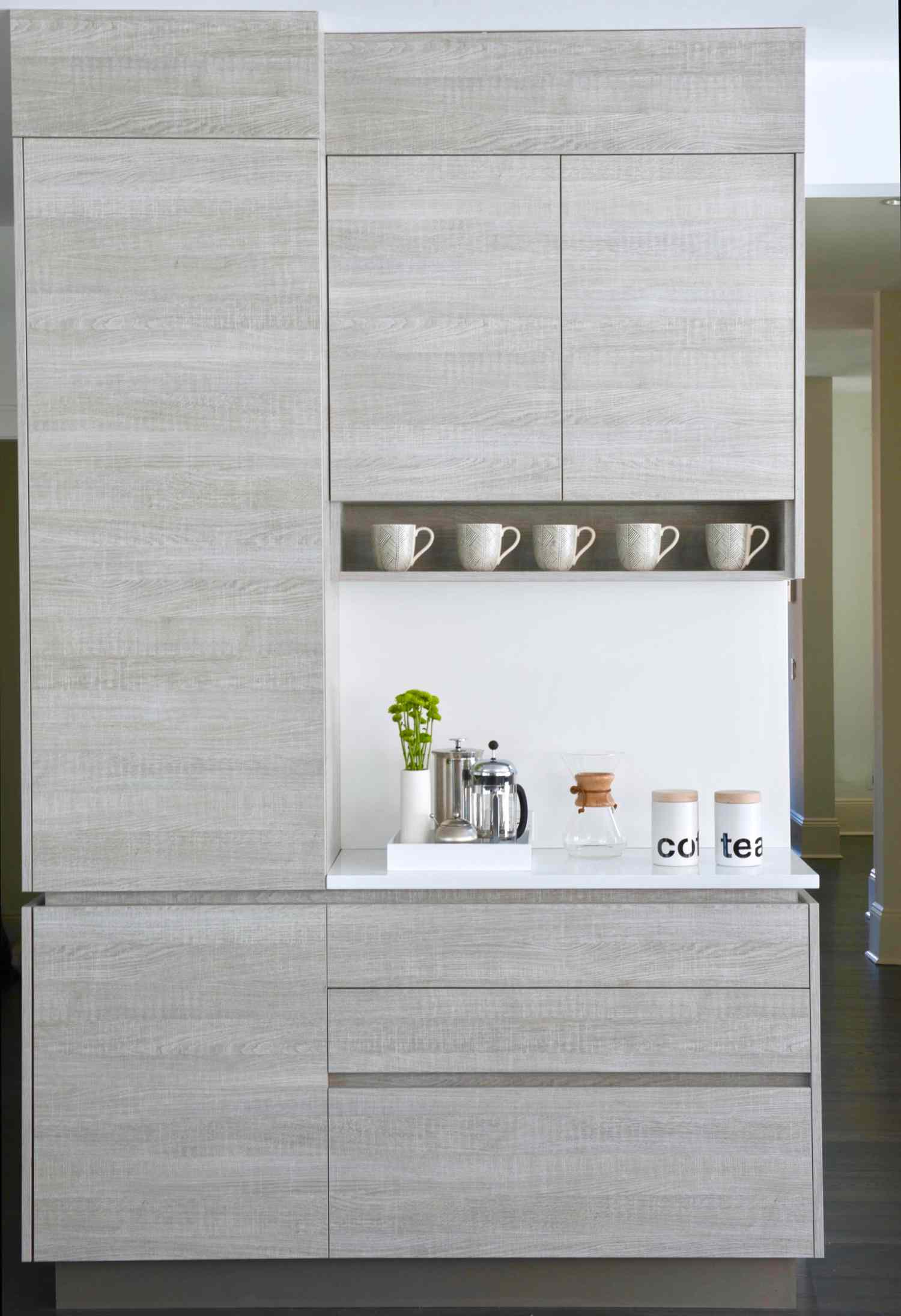 Minimalist Hardware Free Coffee Bar