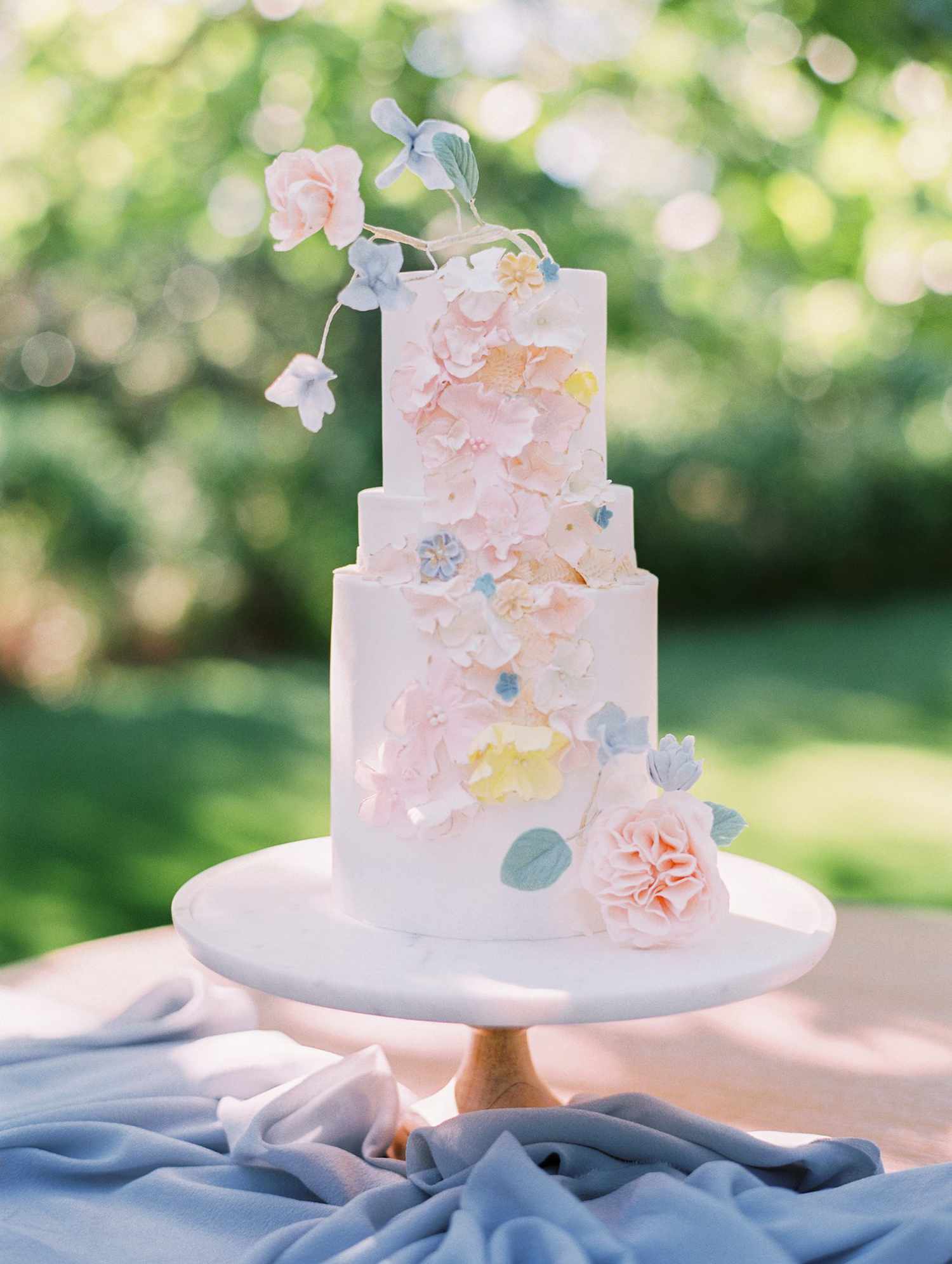 pastel wedding cake sally pinera mcakes sweets