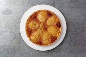 pear-frangipane-cake-024-d111661.jpg