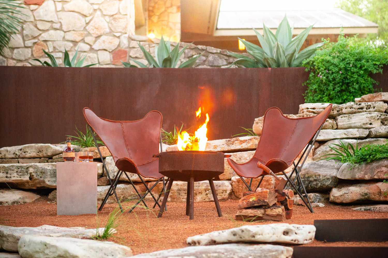 rustic fire pit idea 