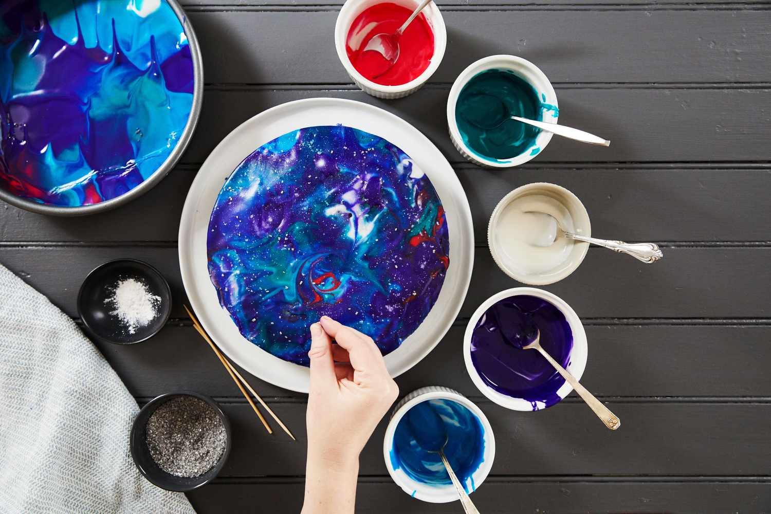 galaxy cake how-to sprinkles and sugar stars