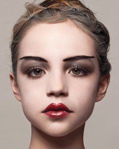 miss-monstrous-makeup4-0814_vert