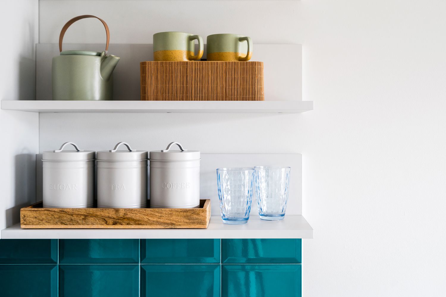Elevated jars for kitchen items