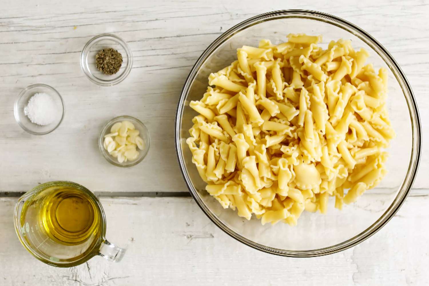 Basil Tomato Pasta Step 1 