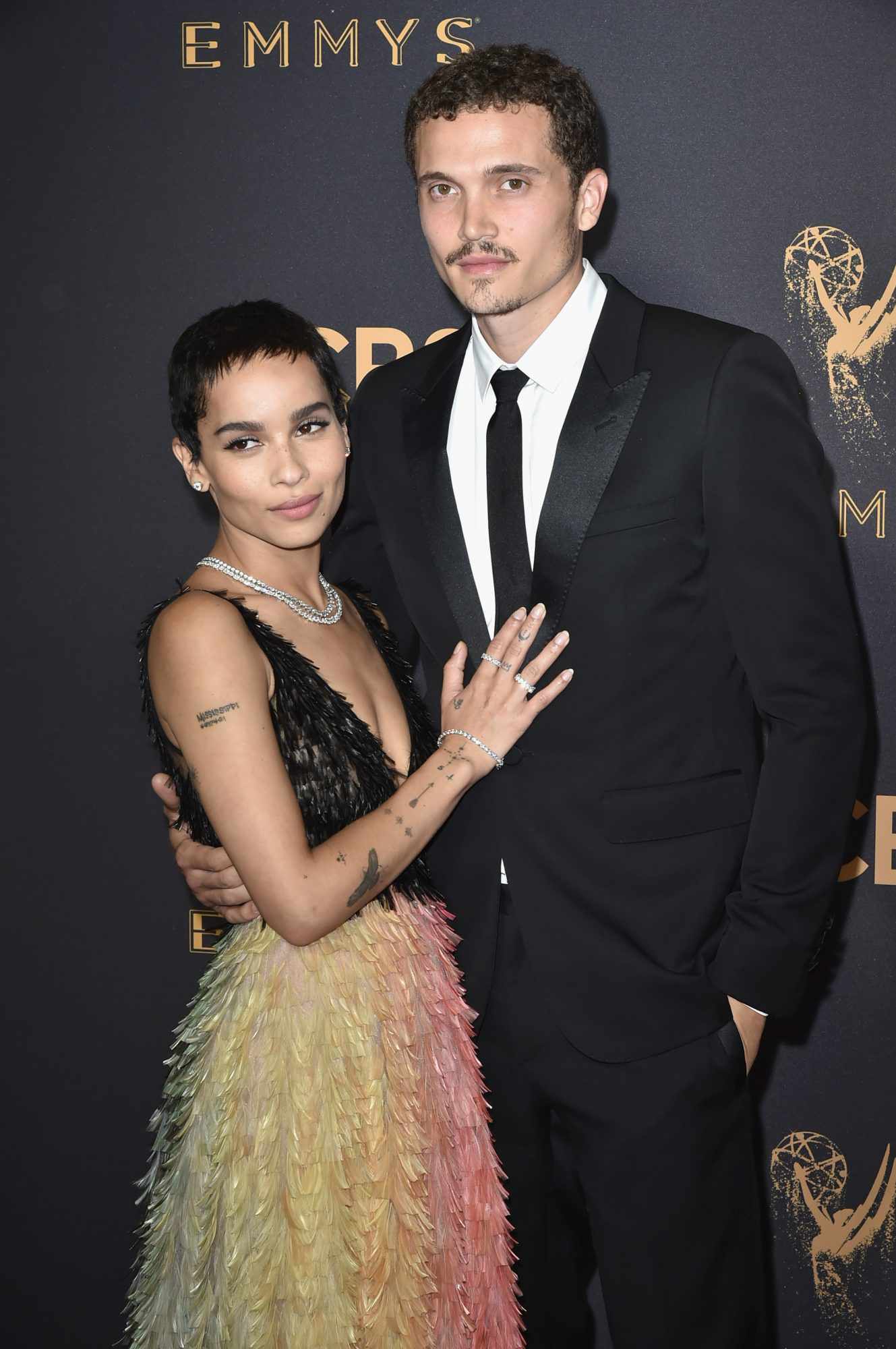 zoe kravitz karl glusman together at the emmys
