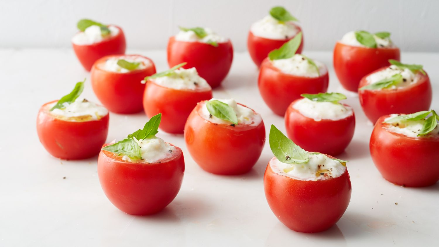Tomato burrata bites