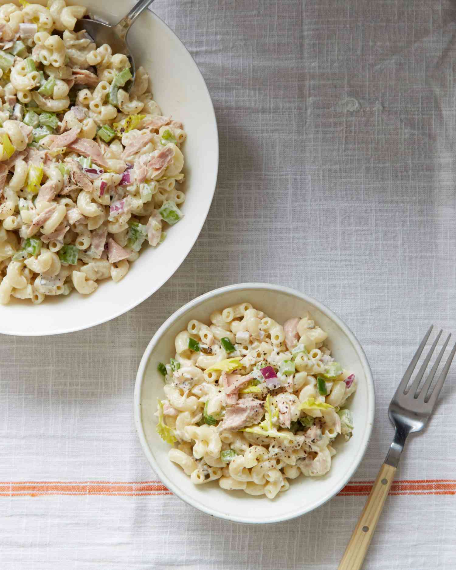 tuna-macaroni-salad-8247-d112977.jpg