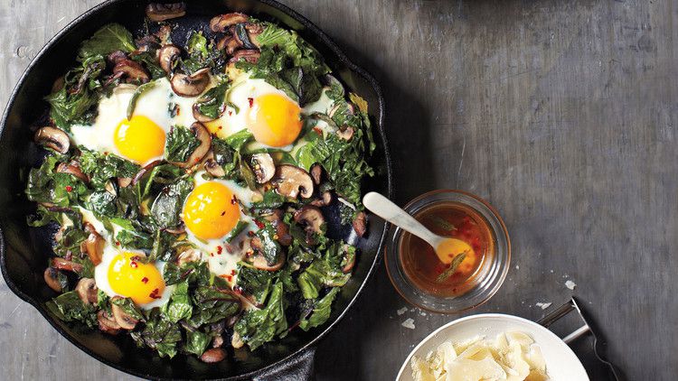 fried eggs skillet