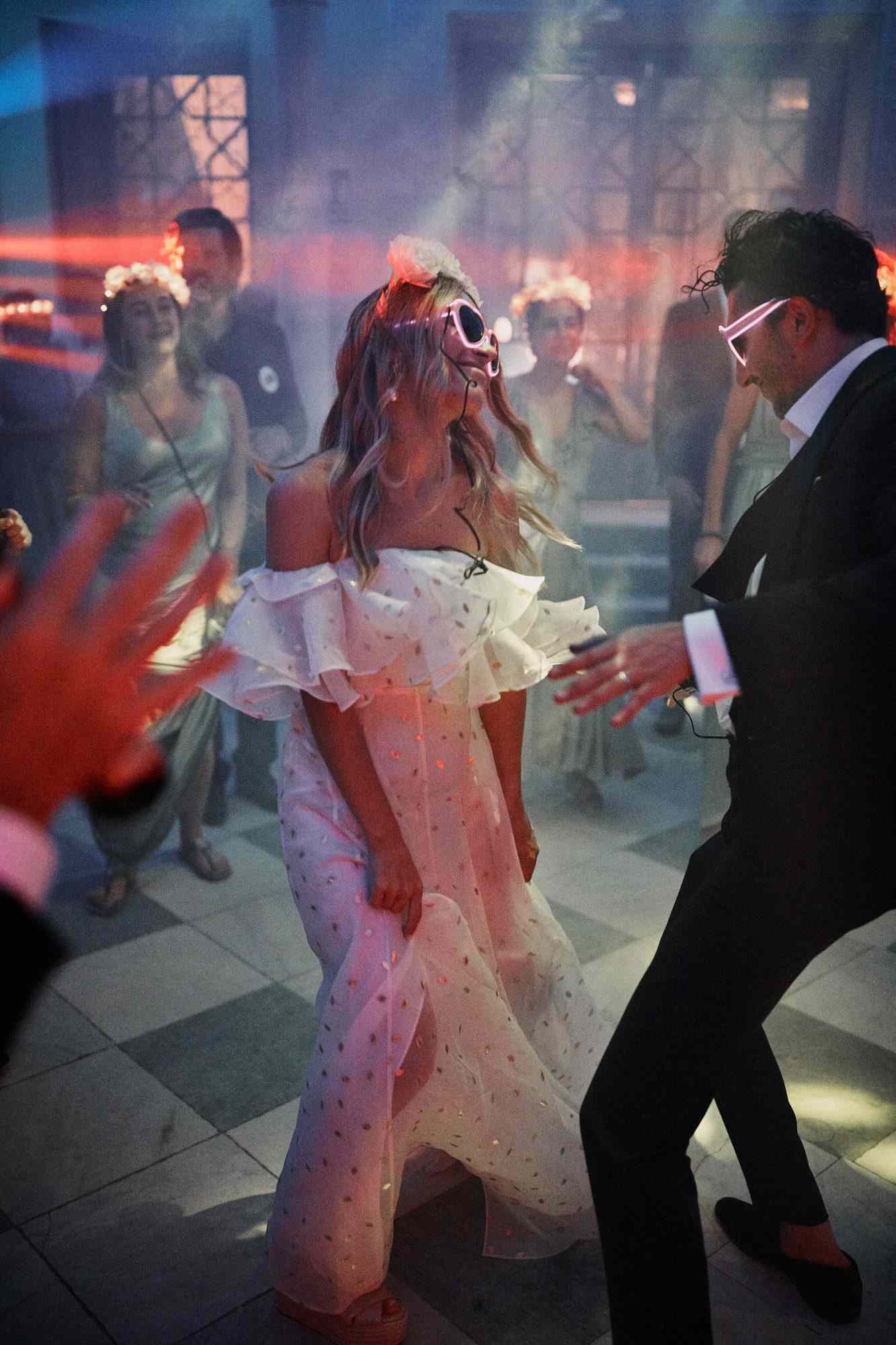 karolina sorab wedding couple dancing