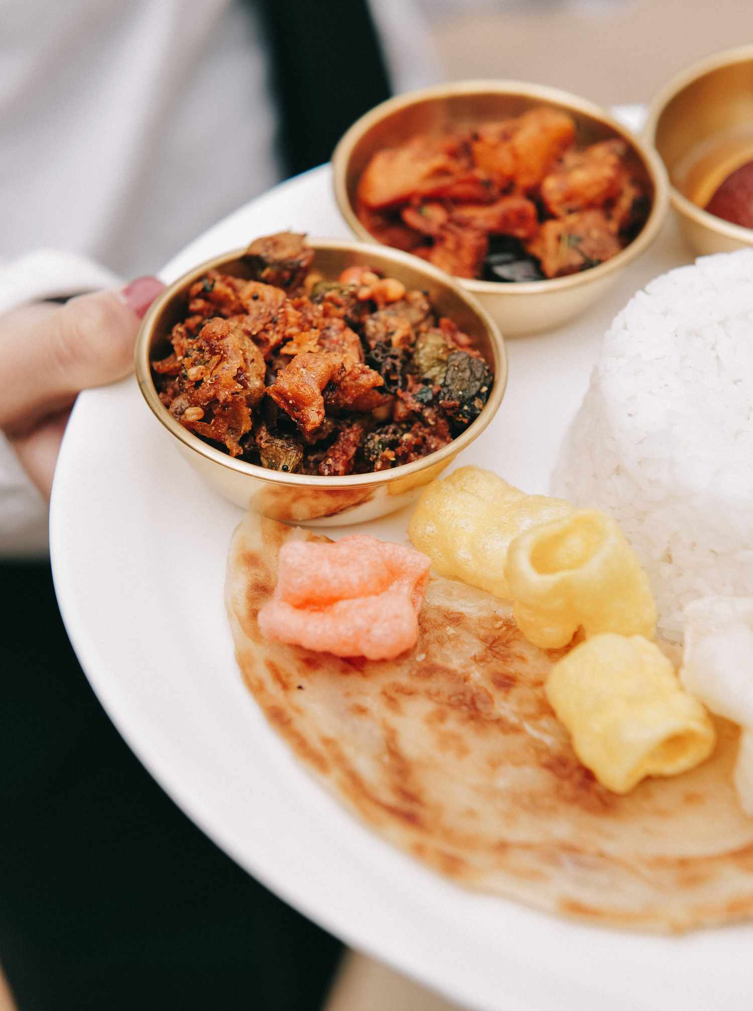 traditional indian wedding lunch