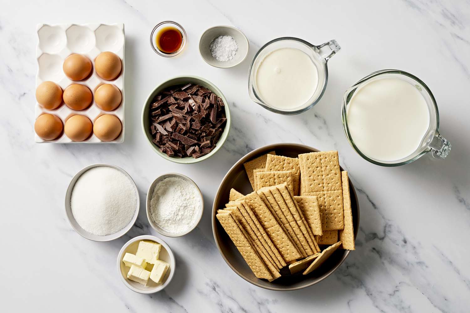 Chocolate eclair cake 