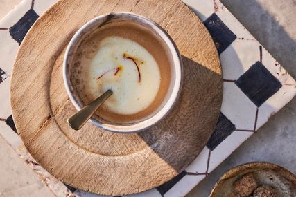 saffron latte