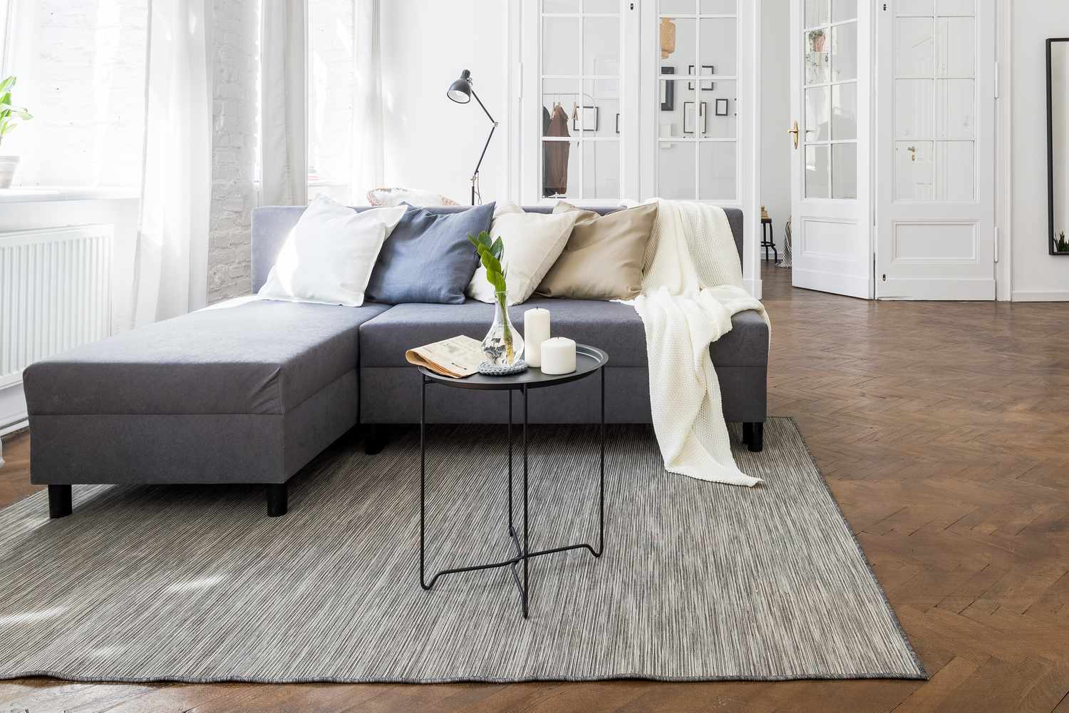 living room area with rug