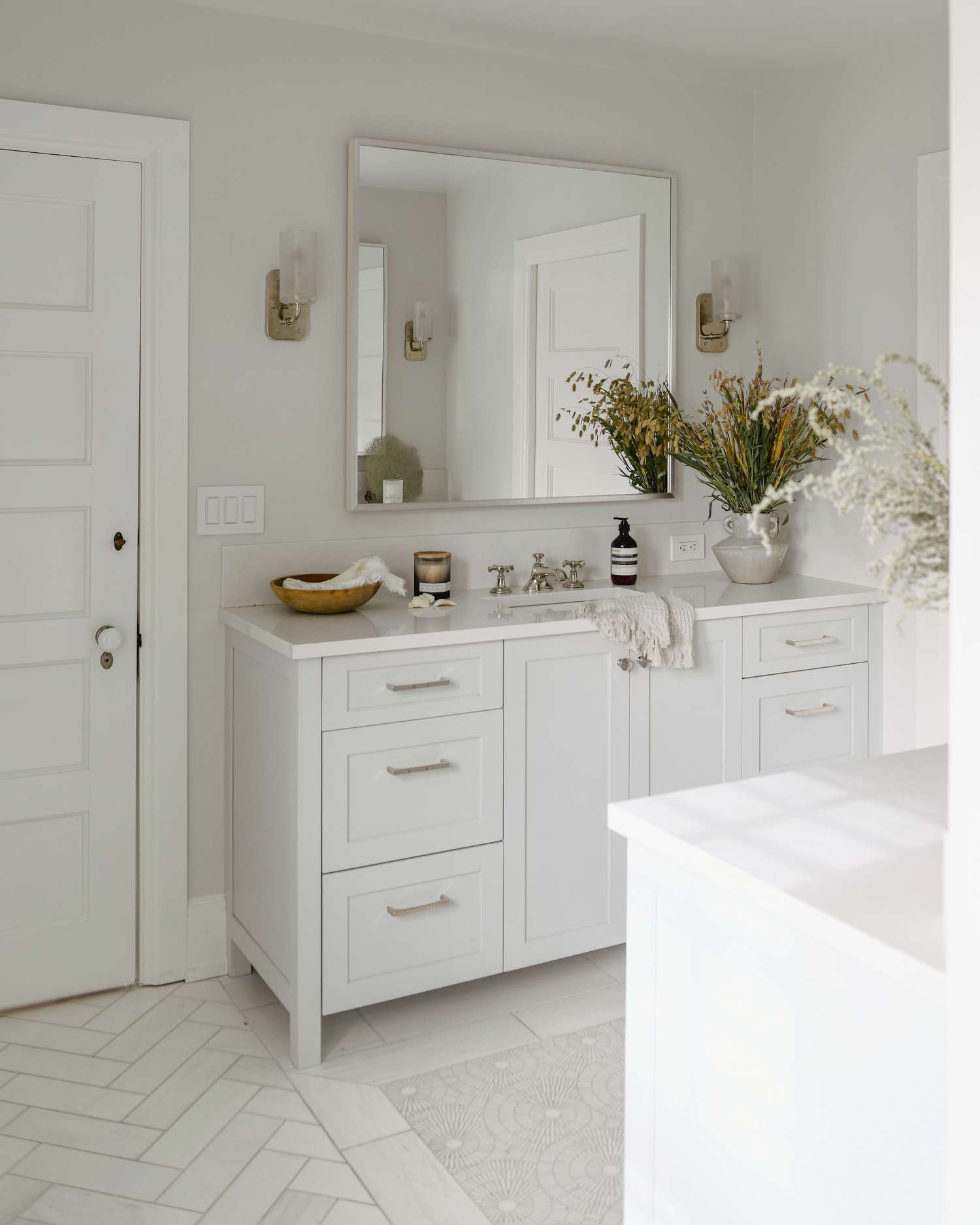 mix-matched white tile 